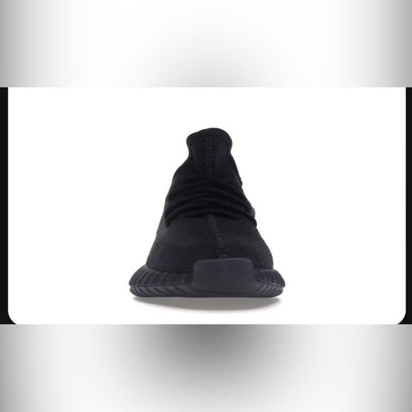 Yeezy Boost 350 V2 ONYX - Picture 4 of 13
